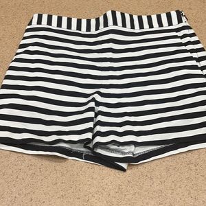 Express Shorts